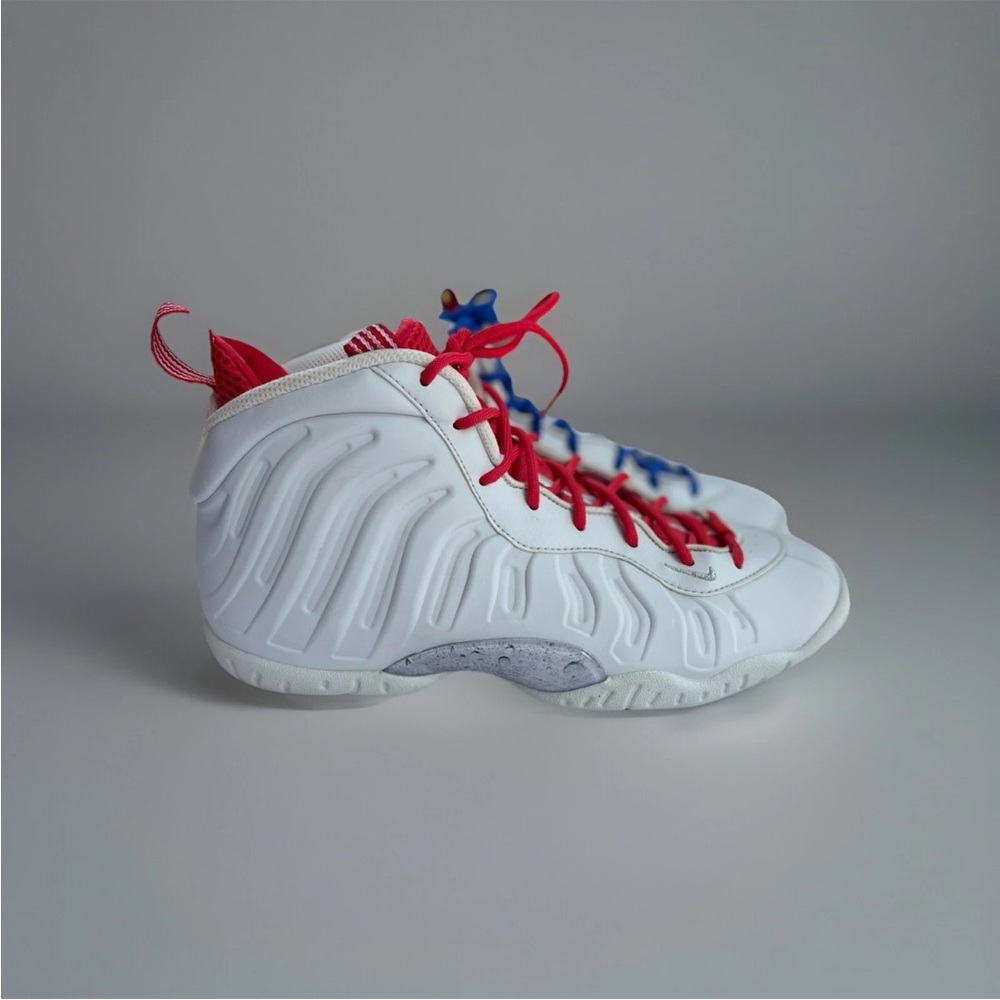 Nike Little Posite One Moon Basketball Shoes Sneakers Youth Size 6.5 White